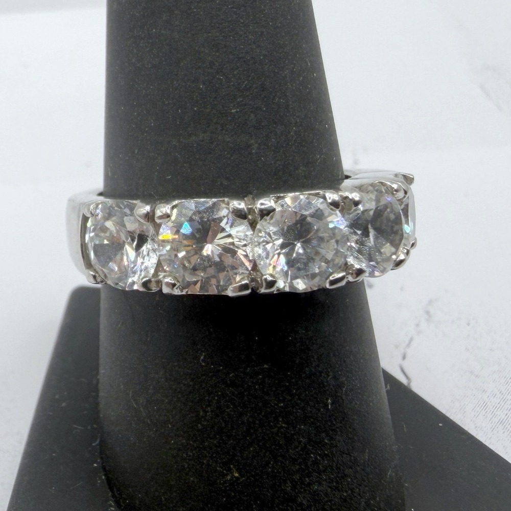 Five‎ Stone Glass Ring Stainless Steel Silver Tone Anniversary Band Size 8.75